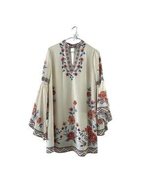 boho embroidered mini dress ✨ bell sleeve festival free people vibe